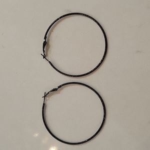 Black hoops